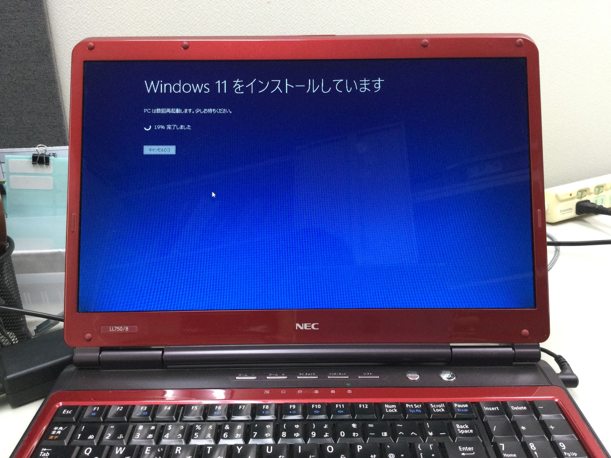 🖥️いよいよ明日Windows10サポート終了！Windows11アップグレードは終了以降でも可能です！！